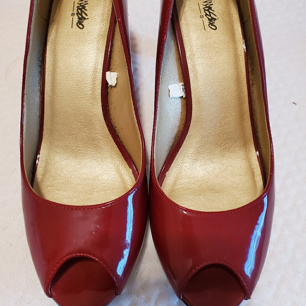 Red (cranberry, not brighr red) Mossimo heels